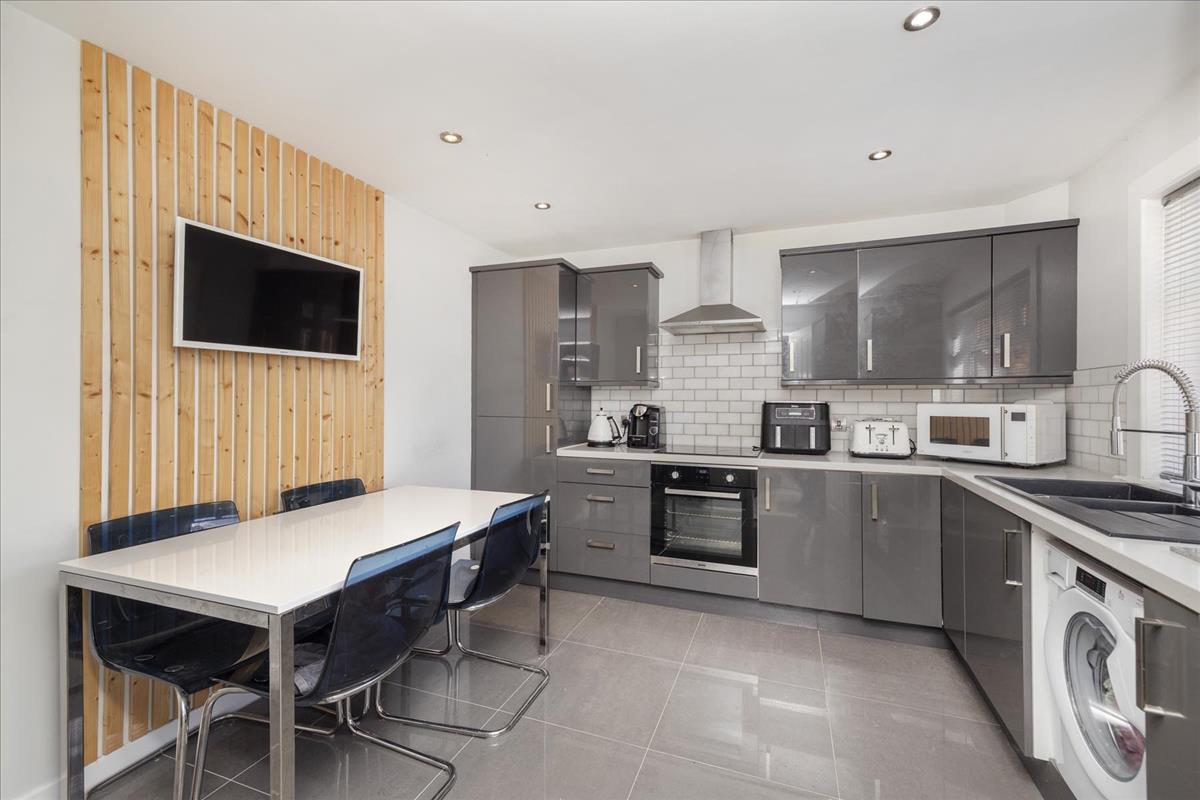Property Image 6d1854fc-e844-4e84-8201-65ed957198d3