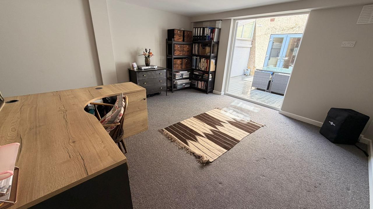Rear Garden Room/Office 