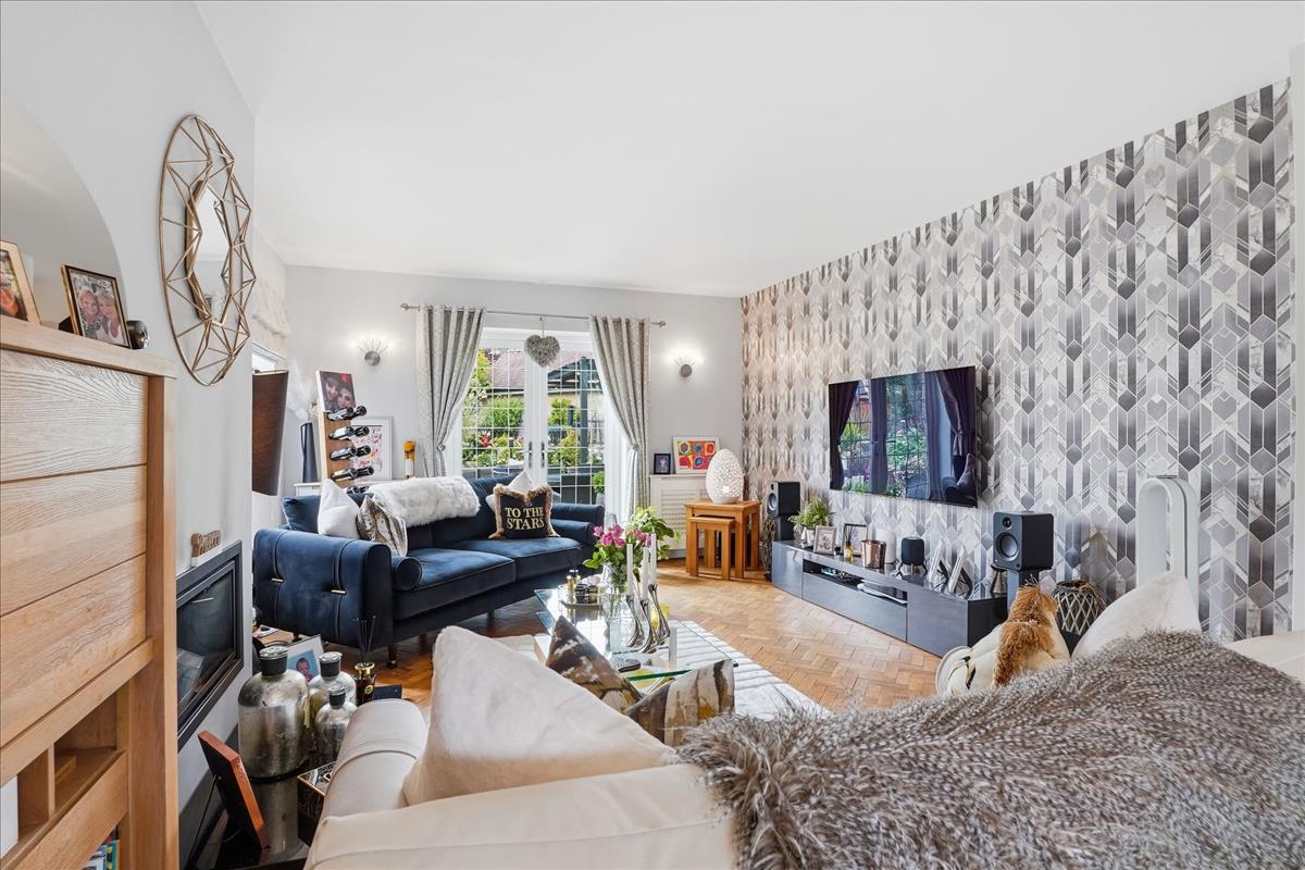 Property Image 6d49f022-9703-421d-9e90-acd06783092e