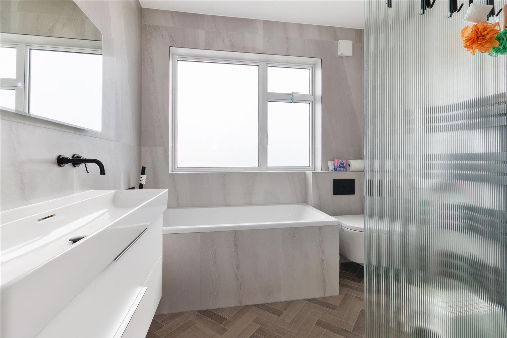 Property Image 6d4a3dff-eee6-4399-9d4c-4d4bcc615690