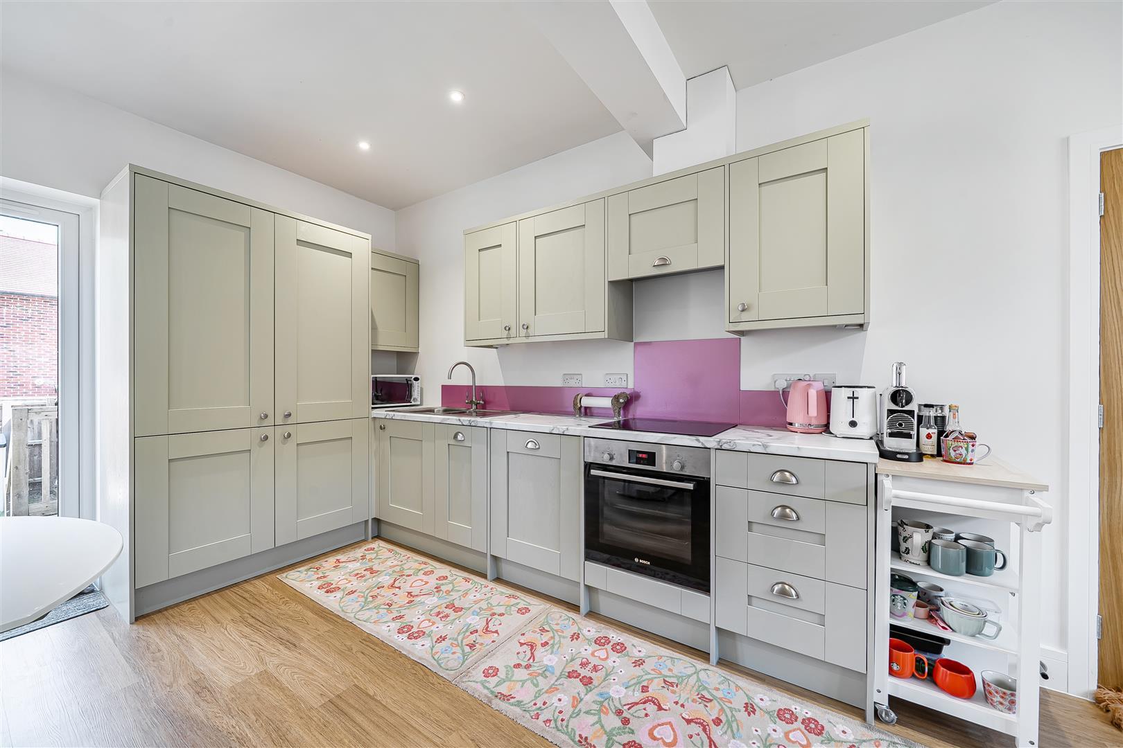 Property Image 6d5938de-a02f-4e93-8852-fcad66eb8032