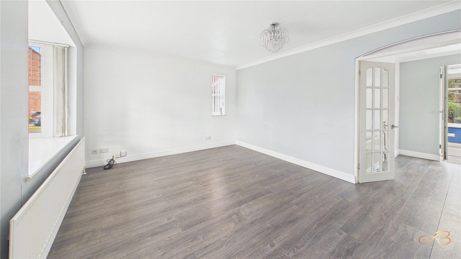 Property Image 6d686c16-d8f9-41ad-a311-7cb9ac5940a5
