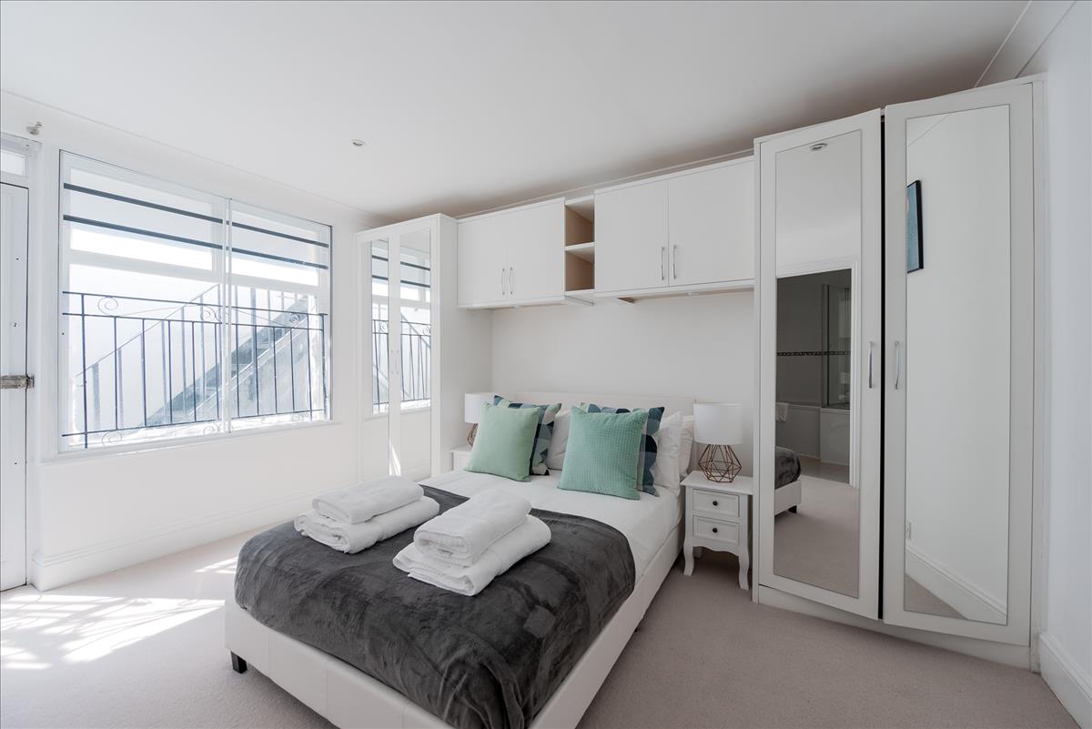 Property Image 6d6c45fc-b89d-46ef-af37-c7e2b4a91710