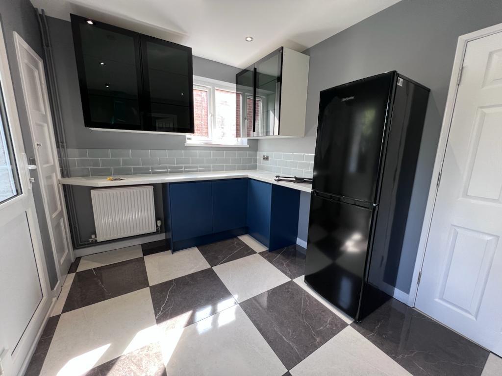 Property Image 6d7cb418-0e92-4086-be48-10cf67752998