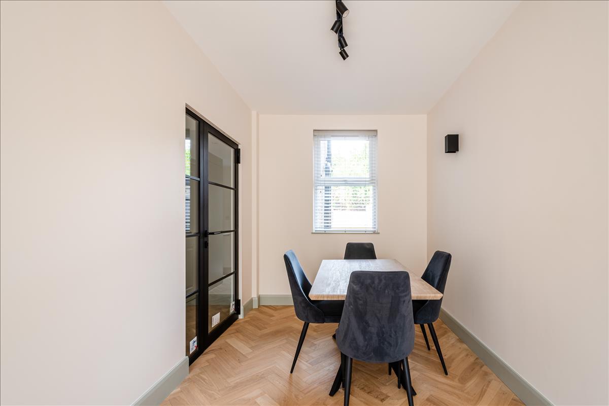 Newly refurbished four double bedroom house with garden for long let on Bushberry Road E9 Homerton