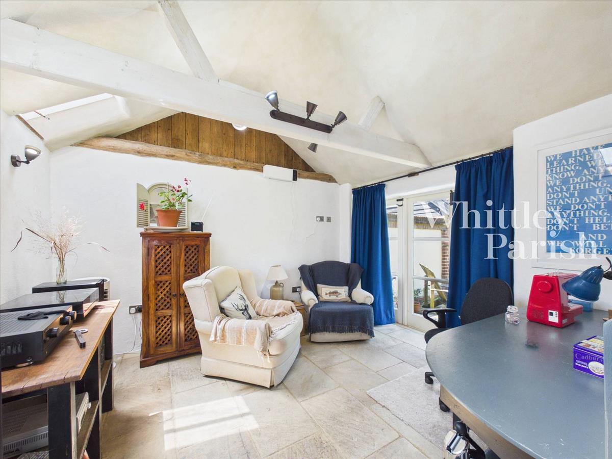 Property Image 6d88bfc5-f85b-489c-abf1-640197ea5eaf