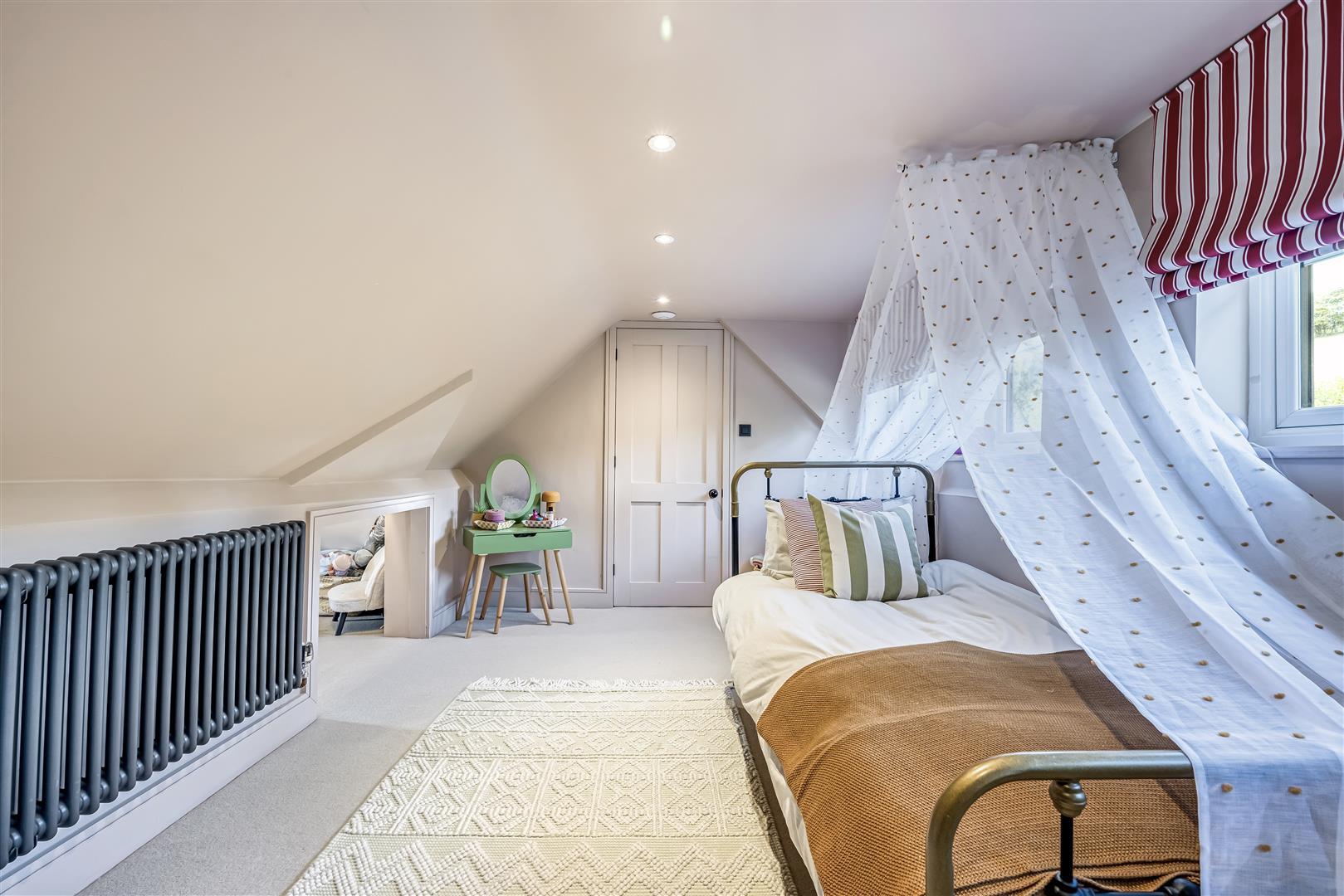 Property Image 6d8d33f9-eac9-4932-ad01-f14f81d3fb31