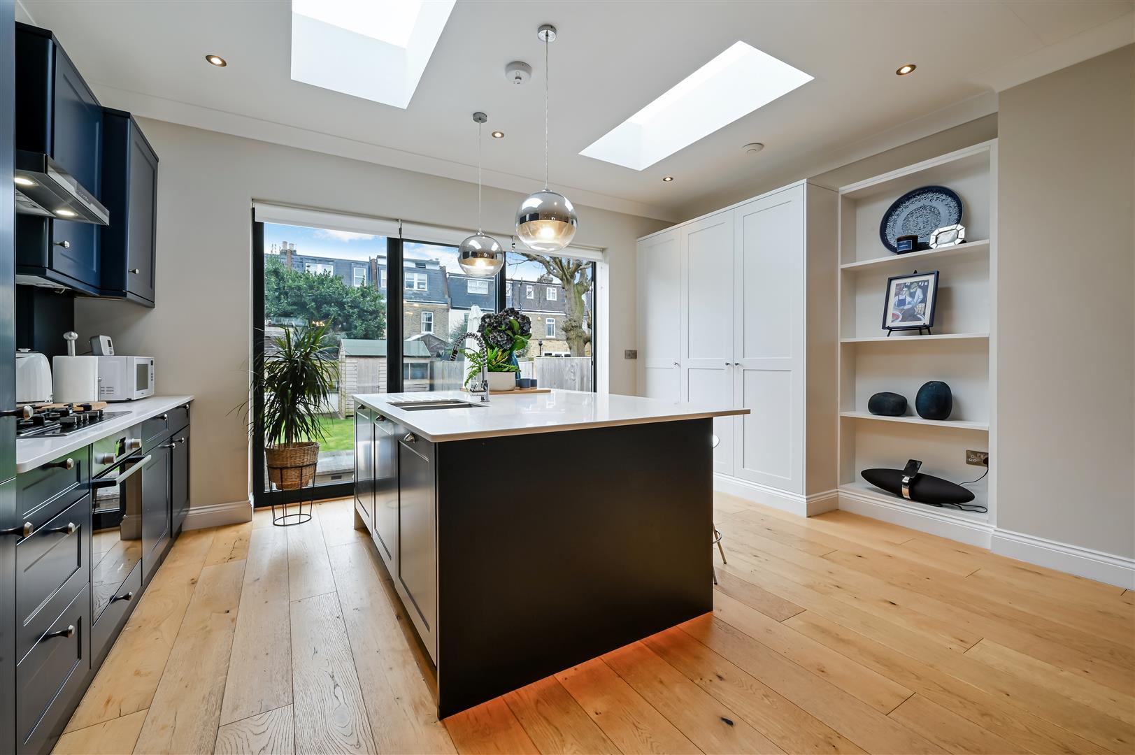 Property Image 6d9d83f3-82d6-4d38-855b-65c72b4c7ccb