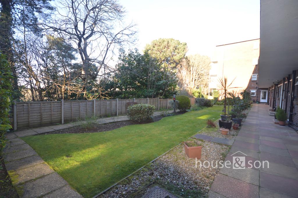 Property Image 6da96b98-ed83-48f3-8ba0-8cc67e29b59a