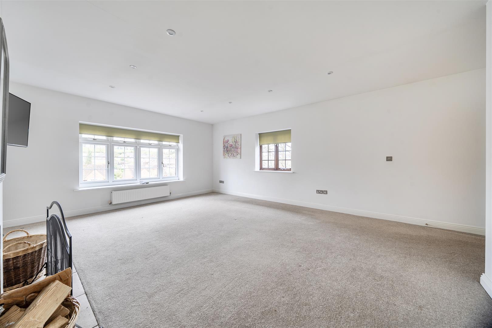 Property Image 6dcfa837-8e3c-43f4-a182-a453c469b251