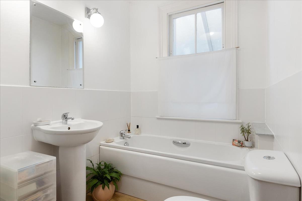 Property Image 6ddf2b38-8f31-437b-bf0f-14e34869595f