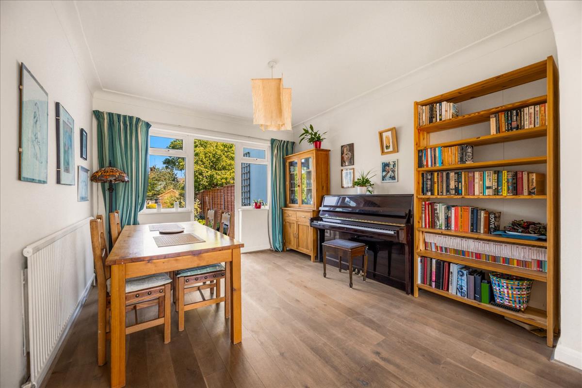 Property Image 6de617d9-9766-4e96-b00b-874fbb013865