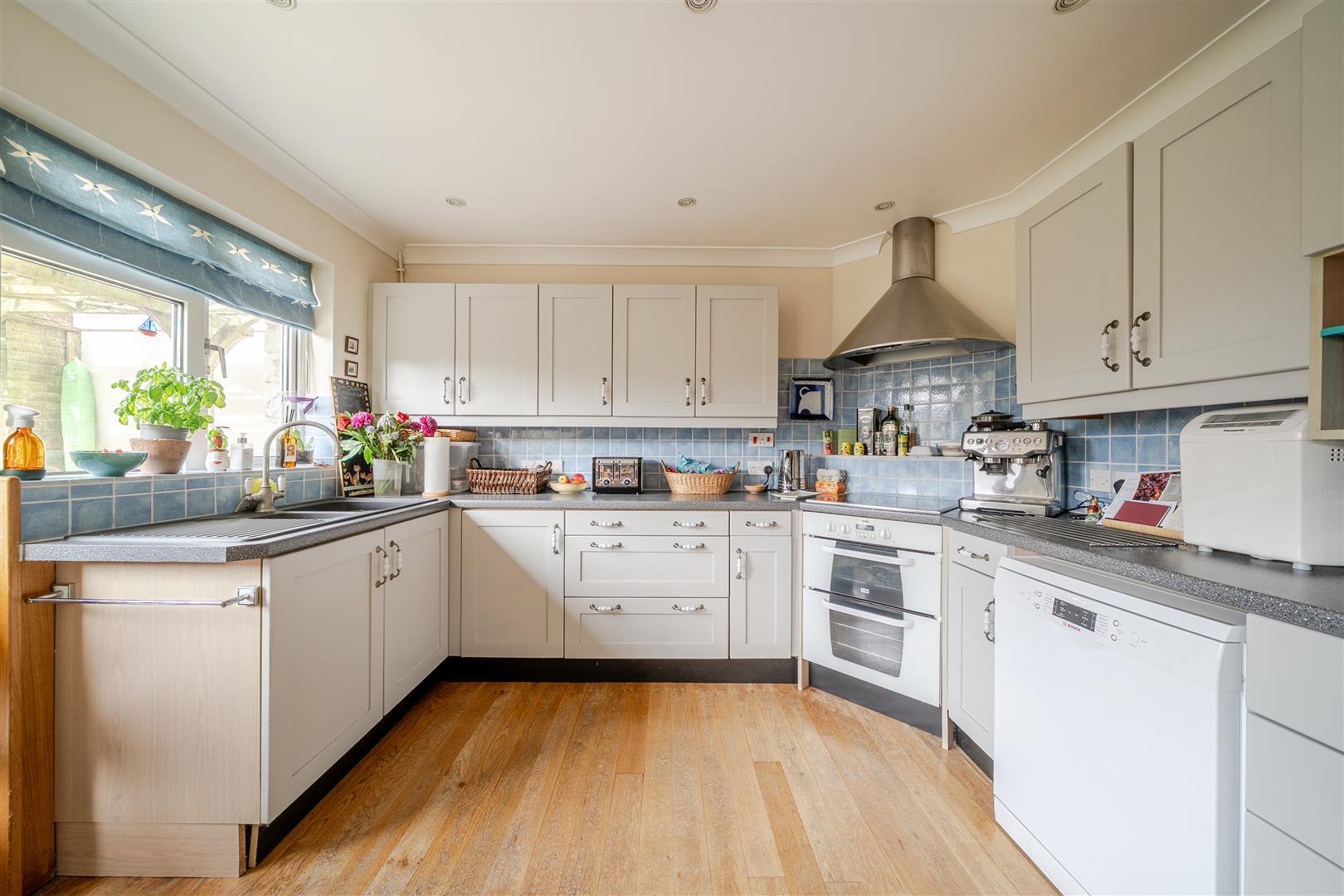 Property Image 6e039d32-5c28-49b4-914b-522392330ad1