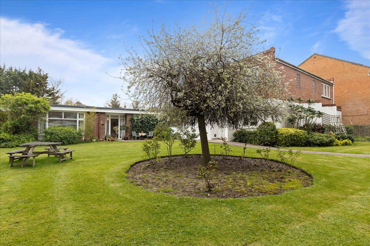 Property Image 6e05ced7-ee5c-4b5e-b409-14f8a268de68