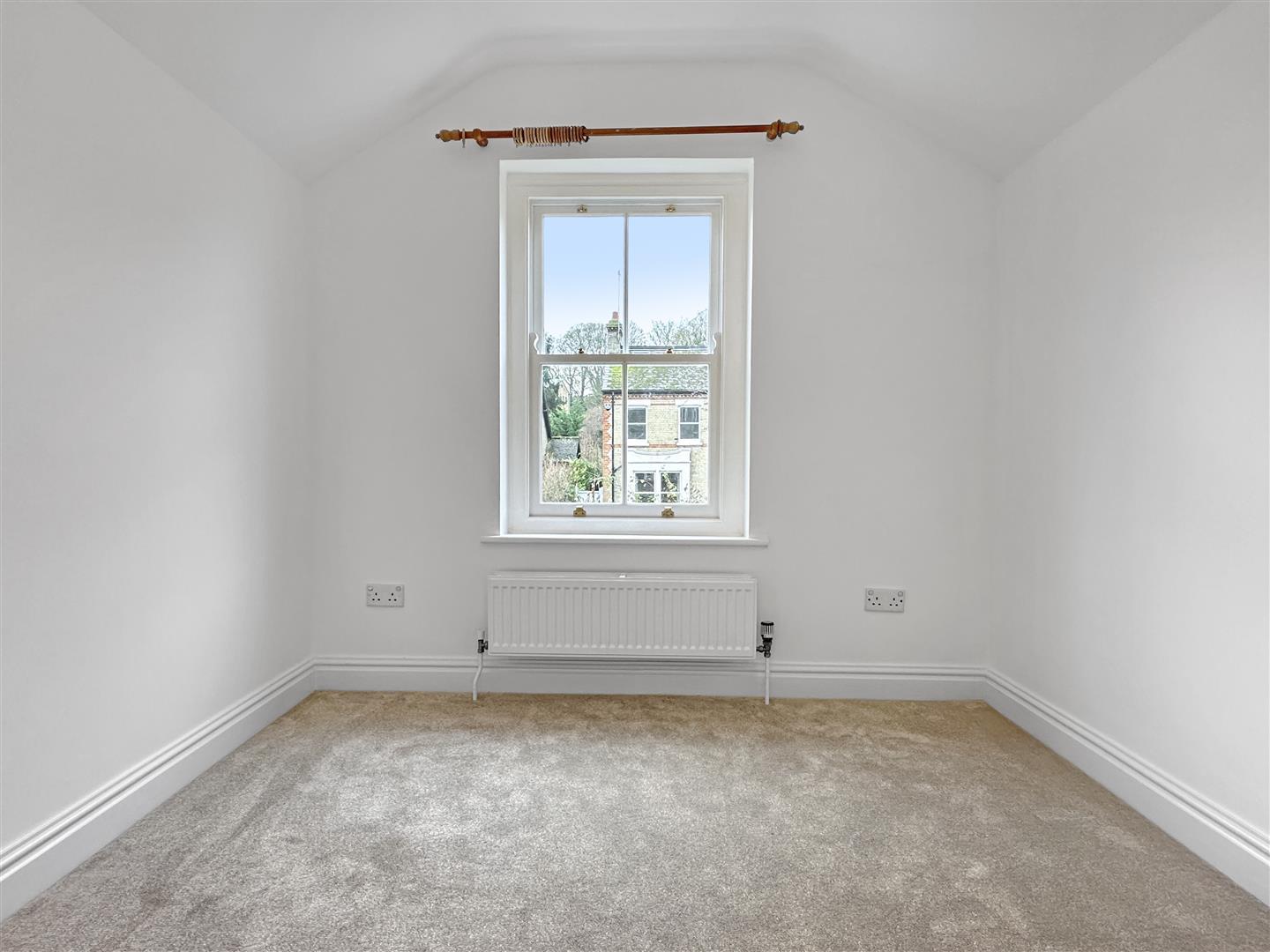 Property Image 6e0c4c41-f51d-4835-8f4e-f18a86b9bef6