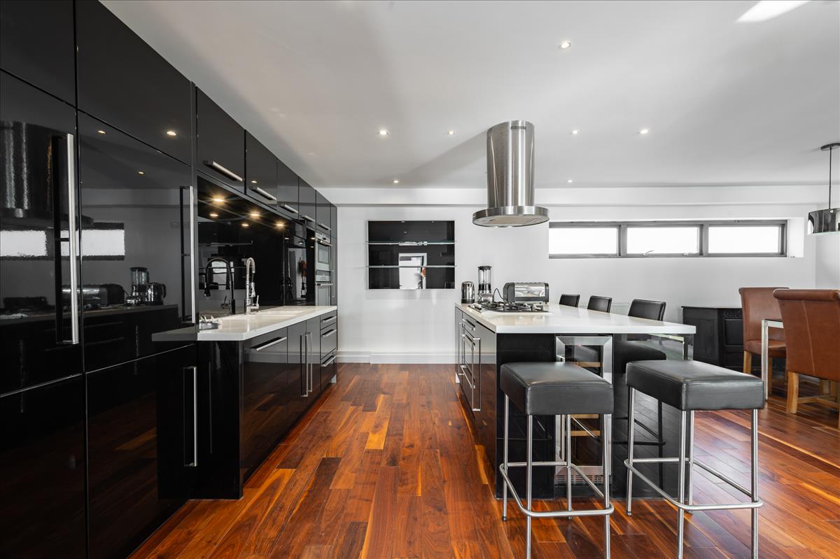Property Image 6e0ea29b-2174-4a2e-b305-c38cc8bd6c9c
