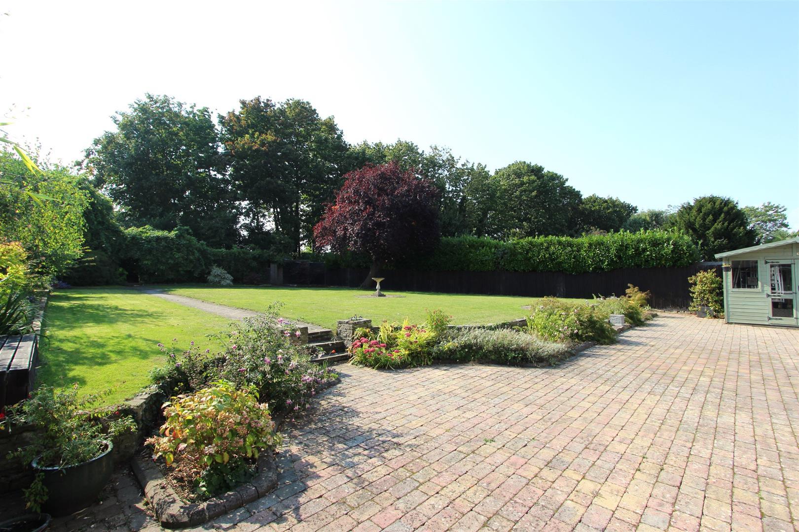 Property Image 6e12fd25-8988-4bd9-92d8-c5b8532e5df7
