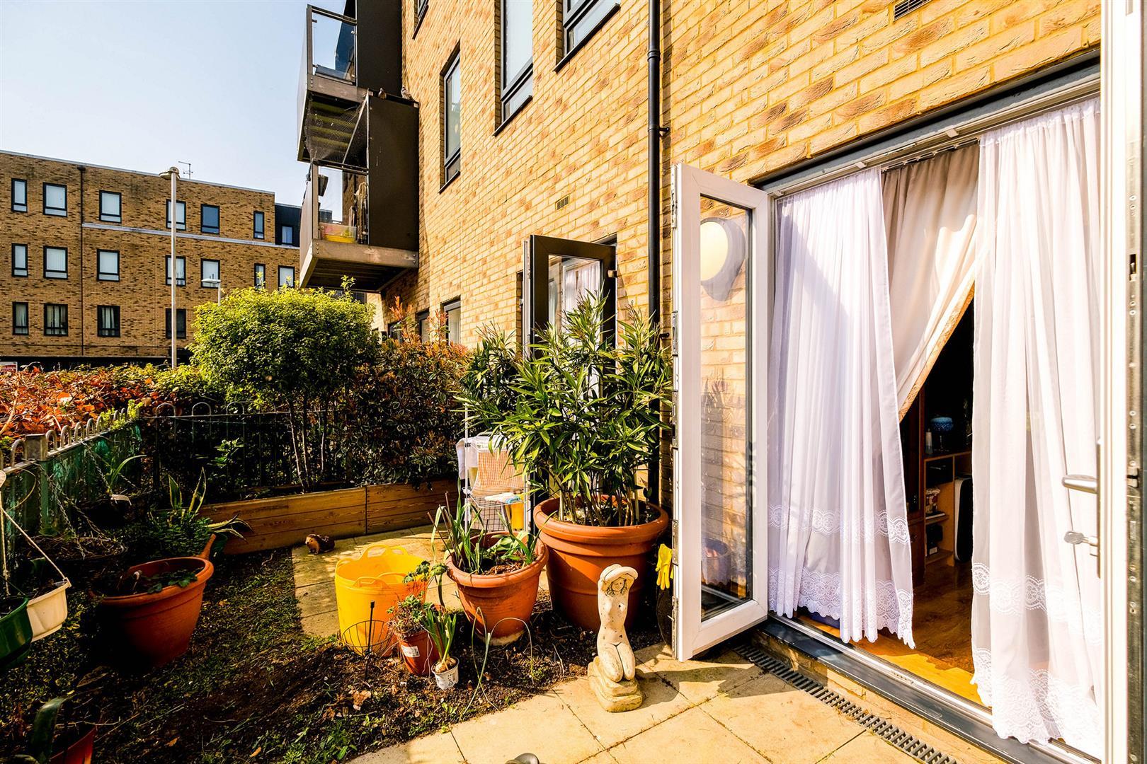 Property Image 6e1db798-26b9-4665-91f2-c9650afd76d3