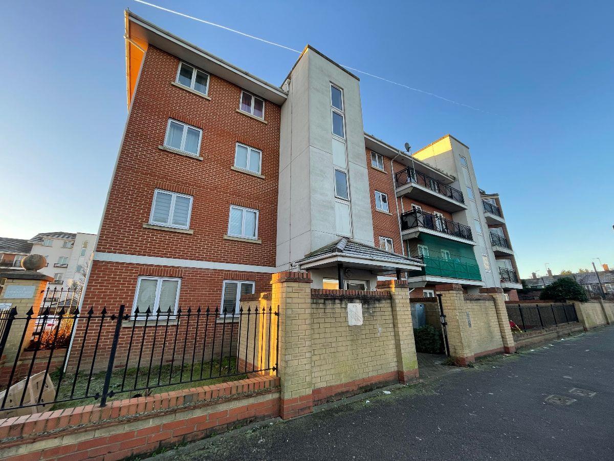 Property Image 6e393495-0f0d-4c2e-ae91-609a228ee242