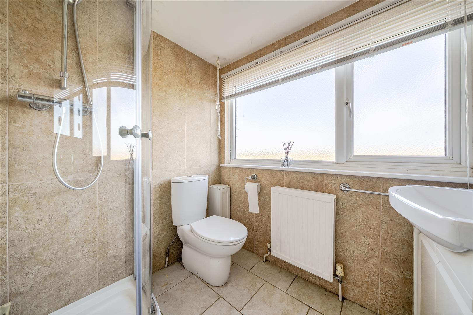 Property Image 6e3ef42b-20f5-41c8-94c9-0703dacbaa9a