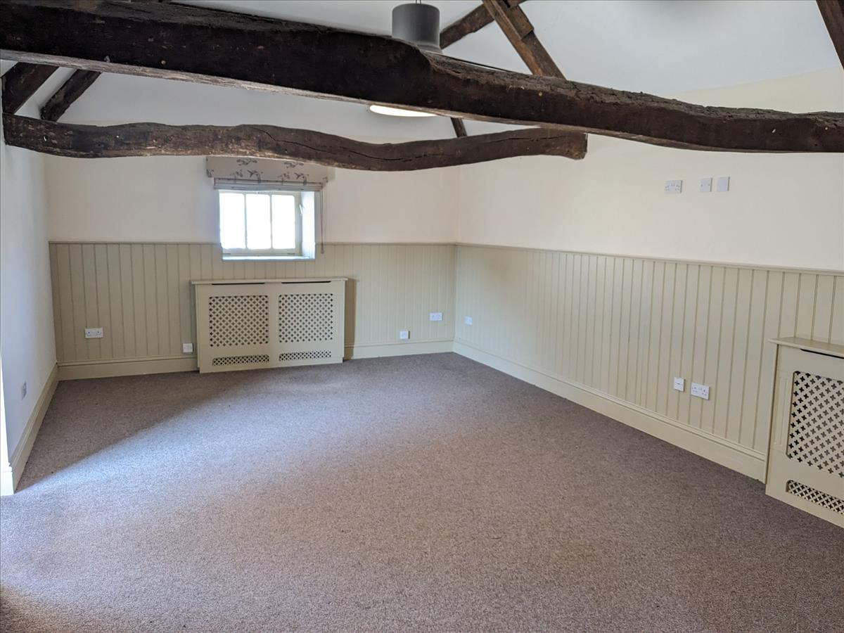 Property Image 6e4b1f19-9f9e-4f83-b87e-3b8803095c27