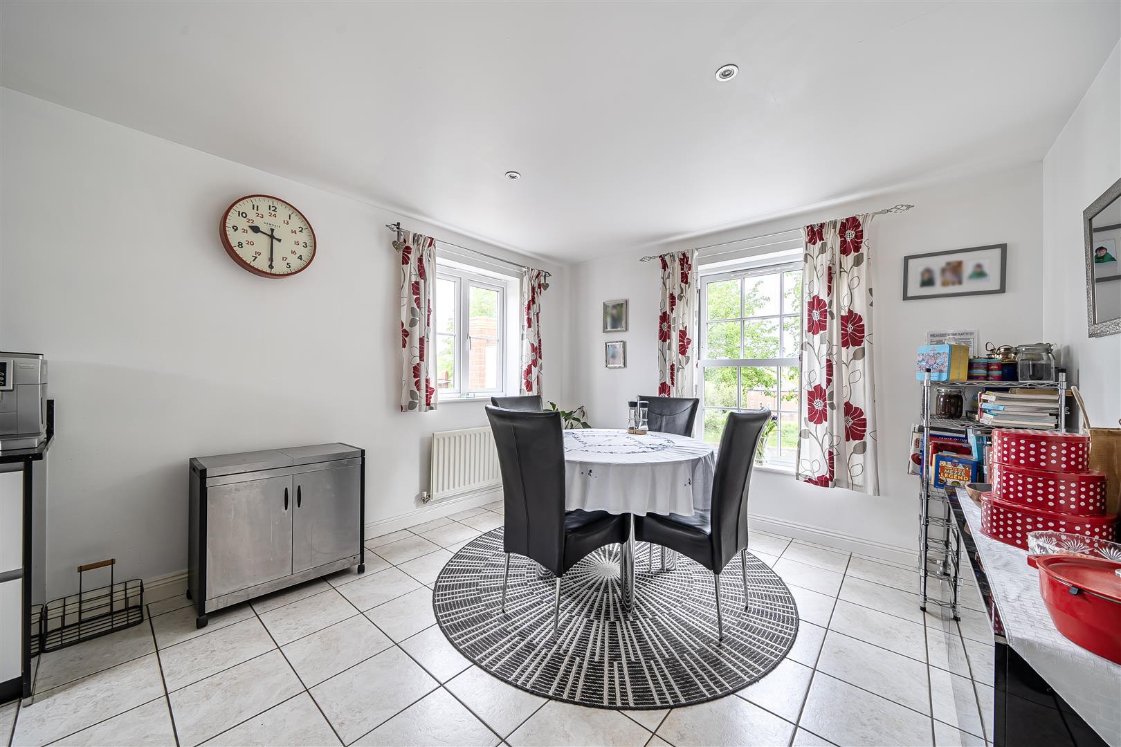 Property Image 6e601ed6-8911-41f2-b7cb-4ddf2eeb7313
