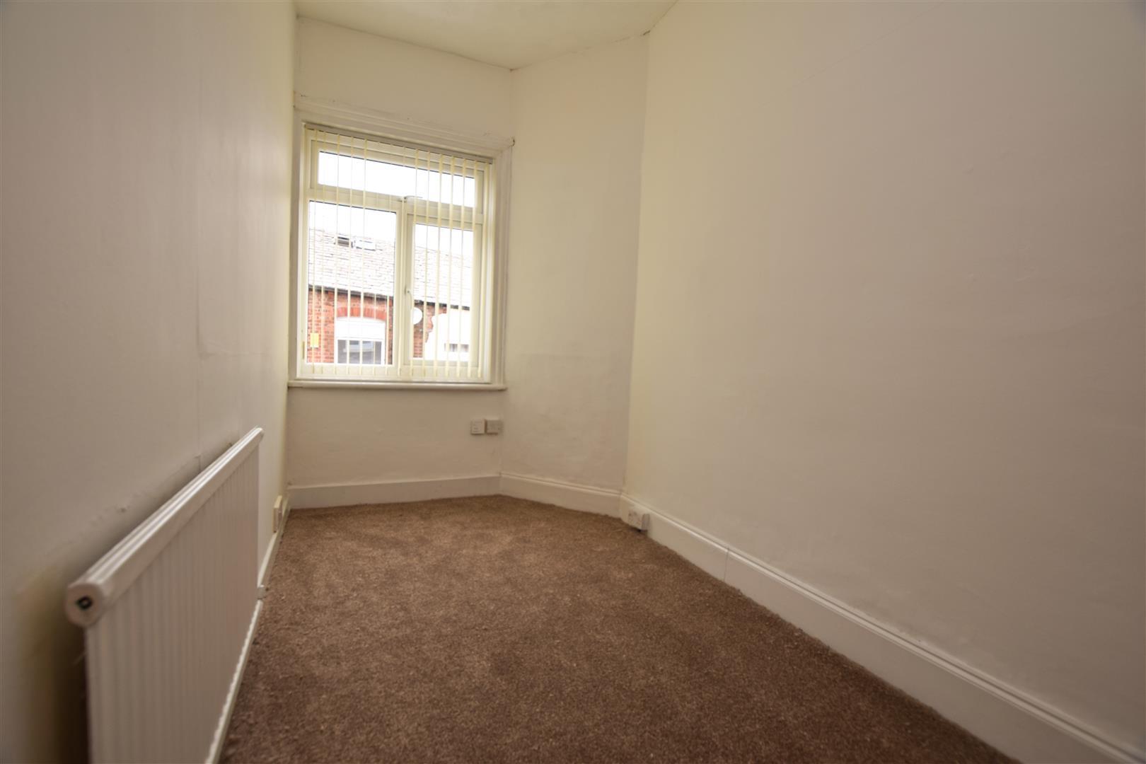 Property Image 6e736825-9f40-455b-ae5e-7bd8bc7712a3