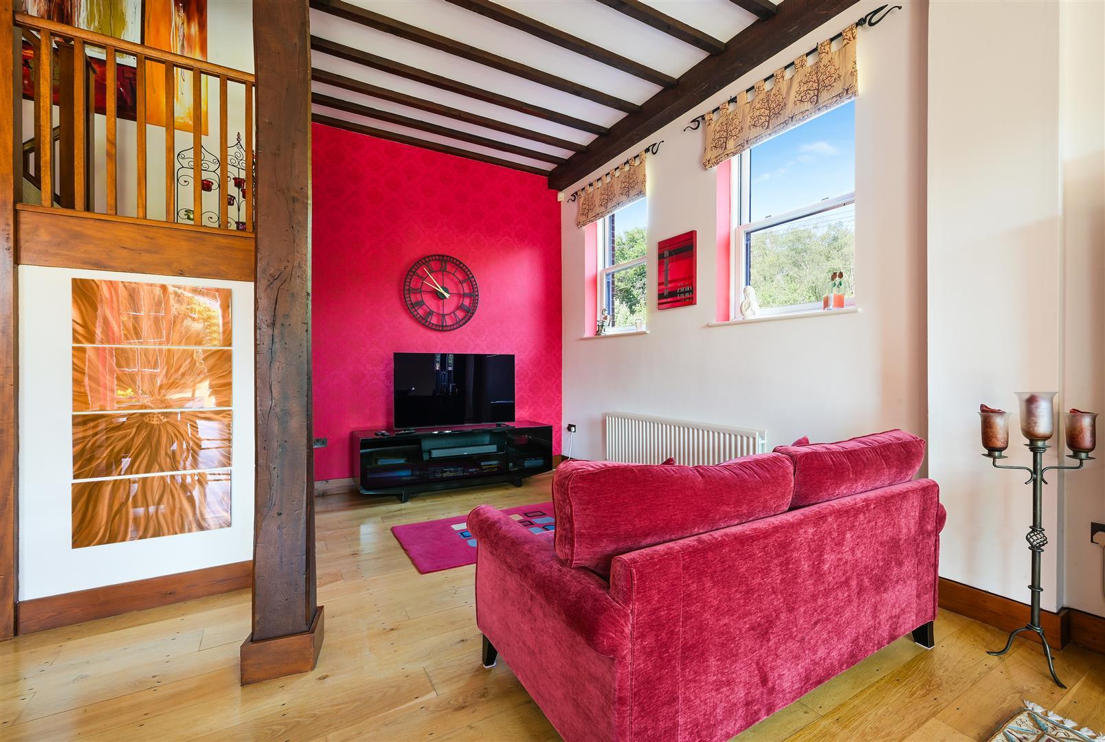 Property Image 6e8e070f-ea17-462a-b42e-a5a3cf5a258f