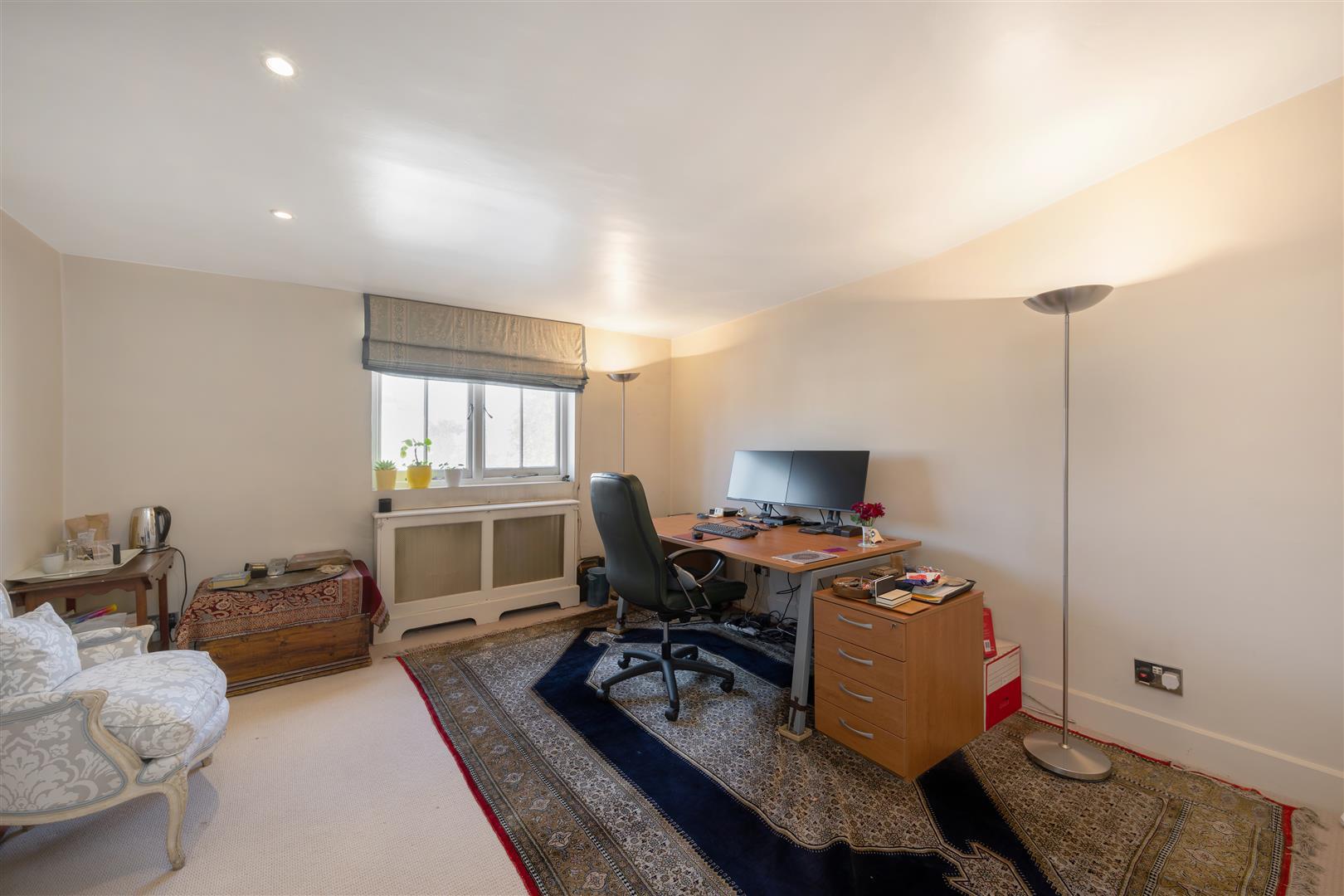 Property Image 6e92f06b-a4ca-43d9-abbe-687293bb8a08