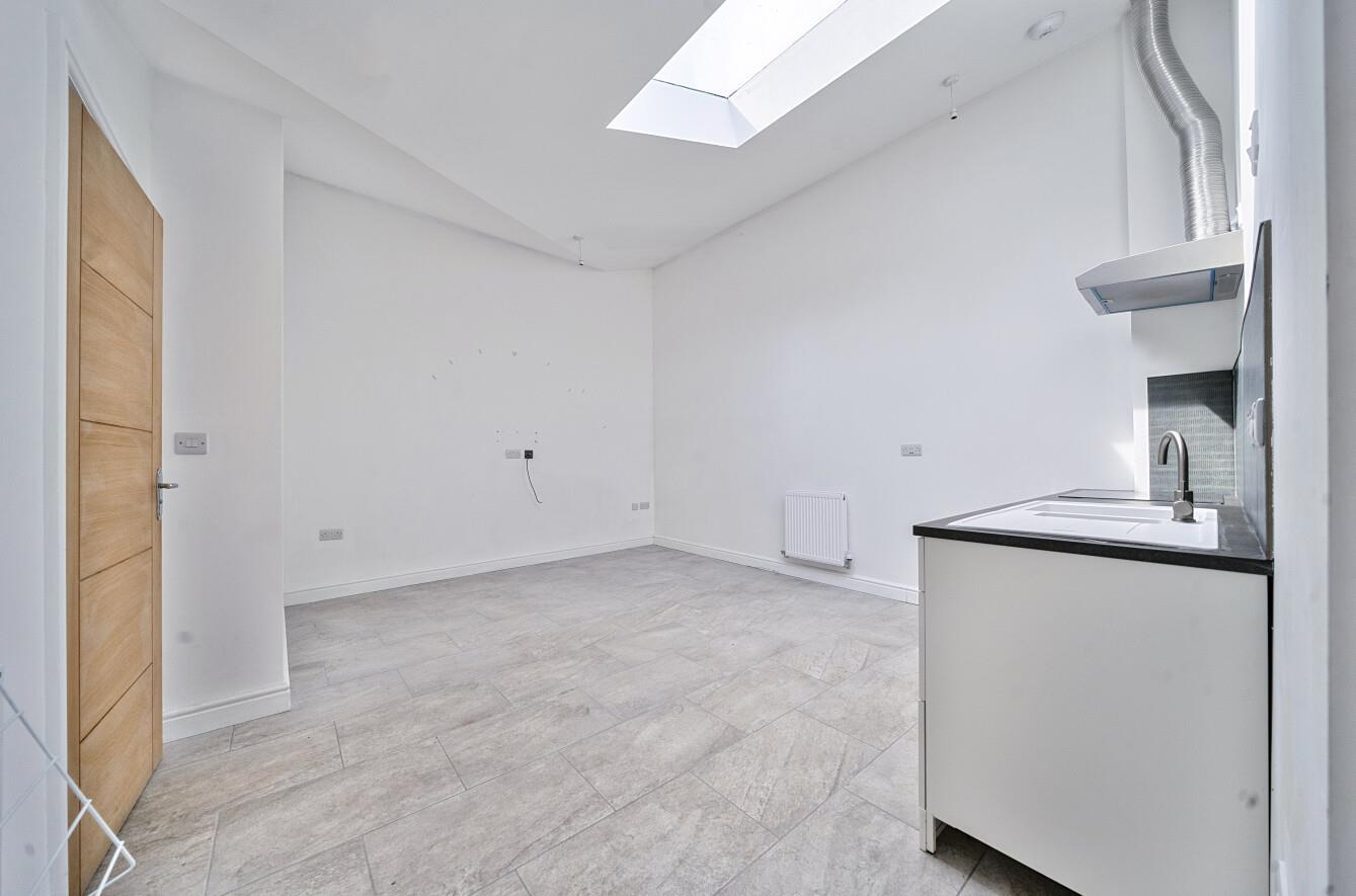 Property Image 6ea03bac-8f5d-4db7-82af-38413ea99fc6