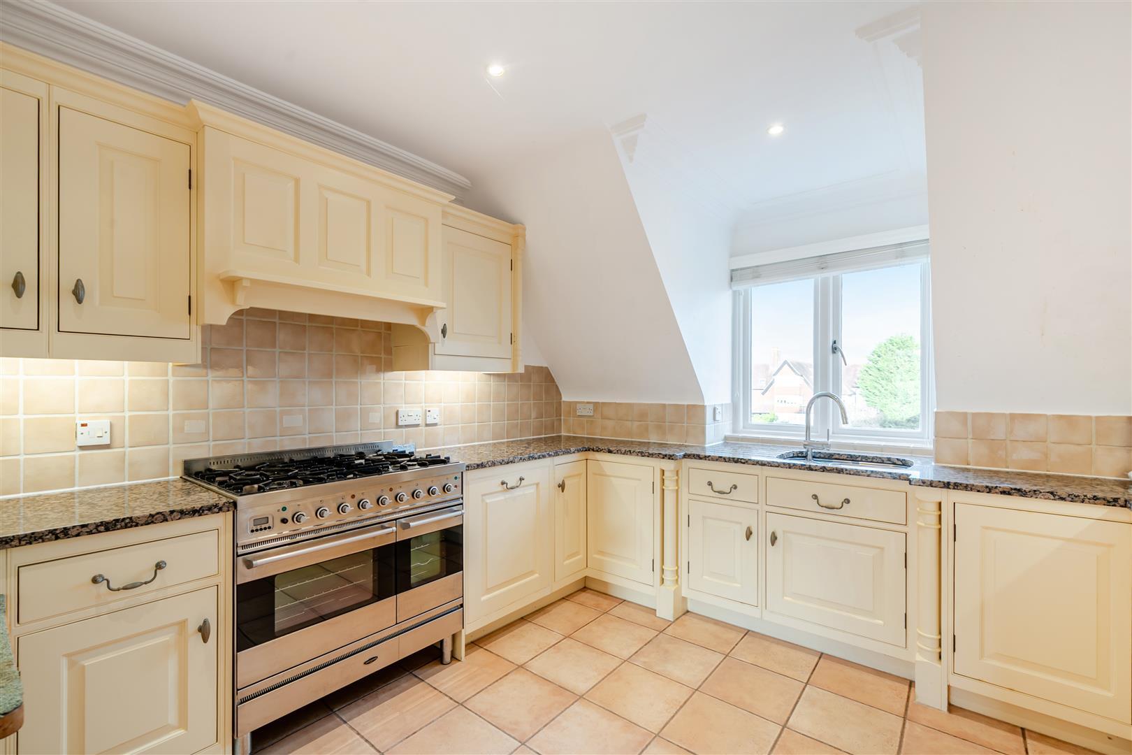 Property Image 6ead51e0-c970-4ebf-9dc4-0252f34d8086