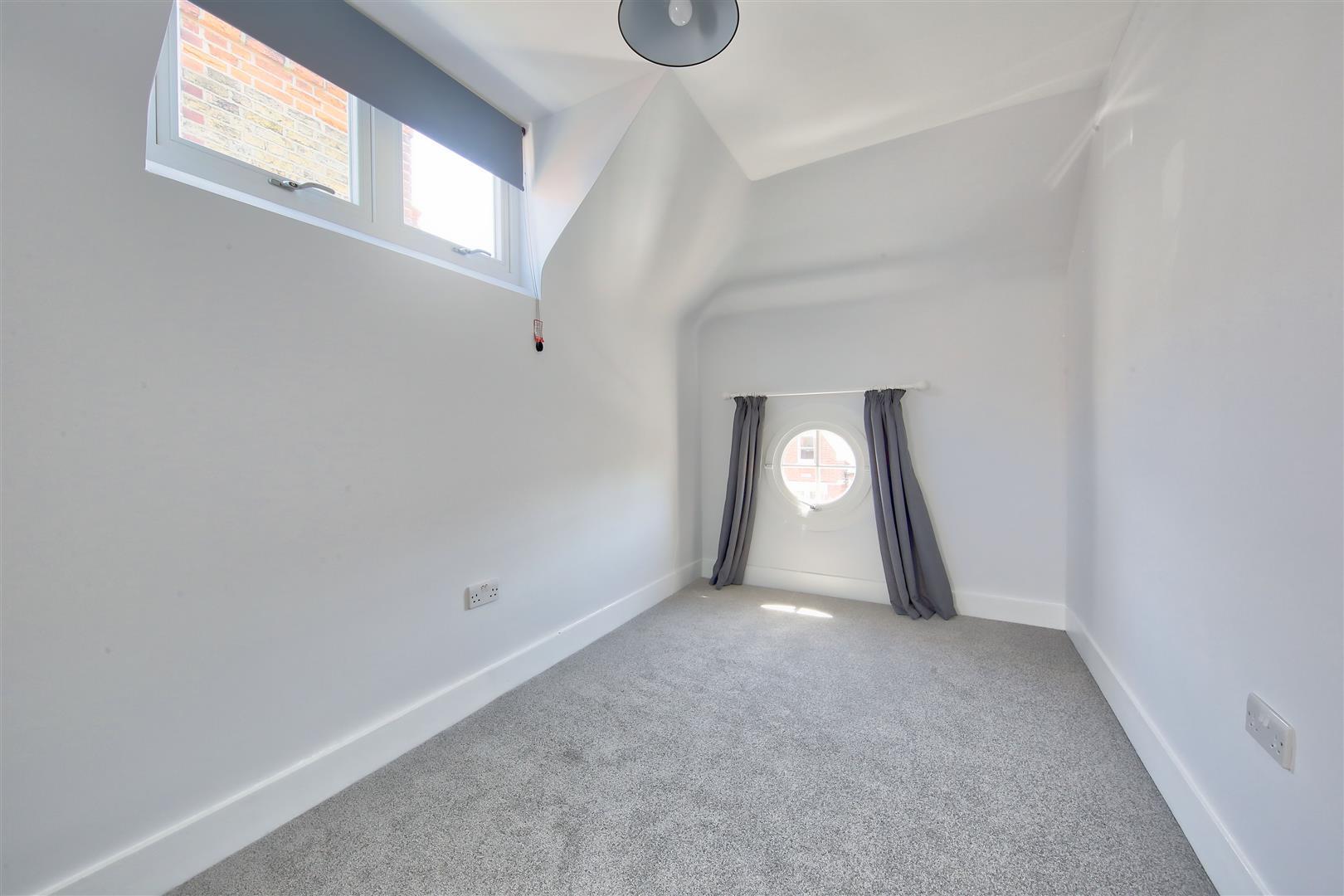 Property Image 6eb058b4-39a1-47f5-ac79-b0449215a9da