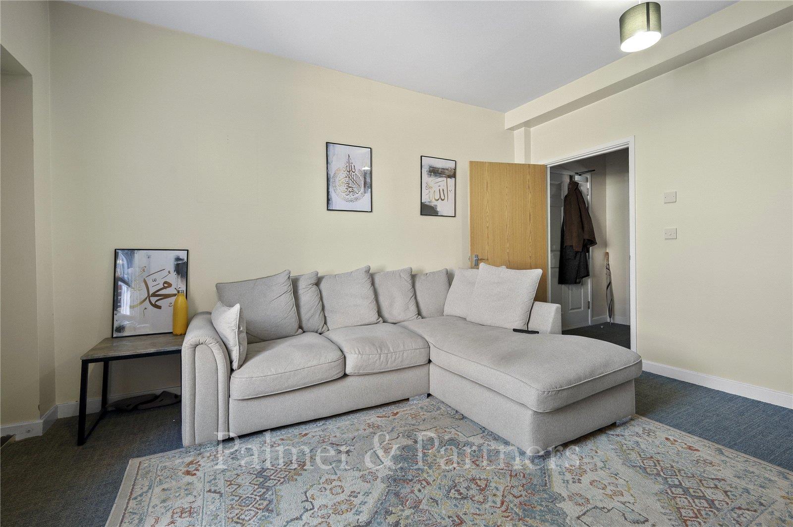 Property Image 6eb1ee54-4f27-45c5-863b-43f60944723a