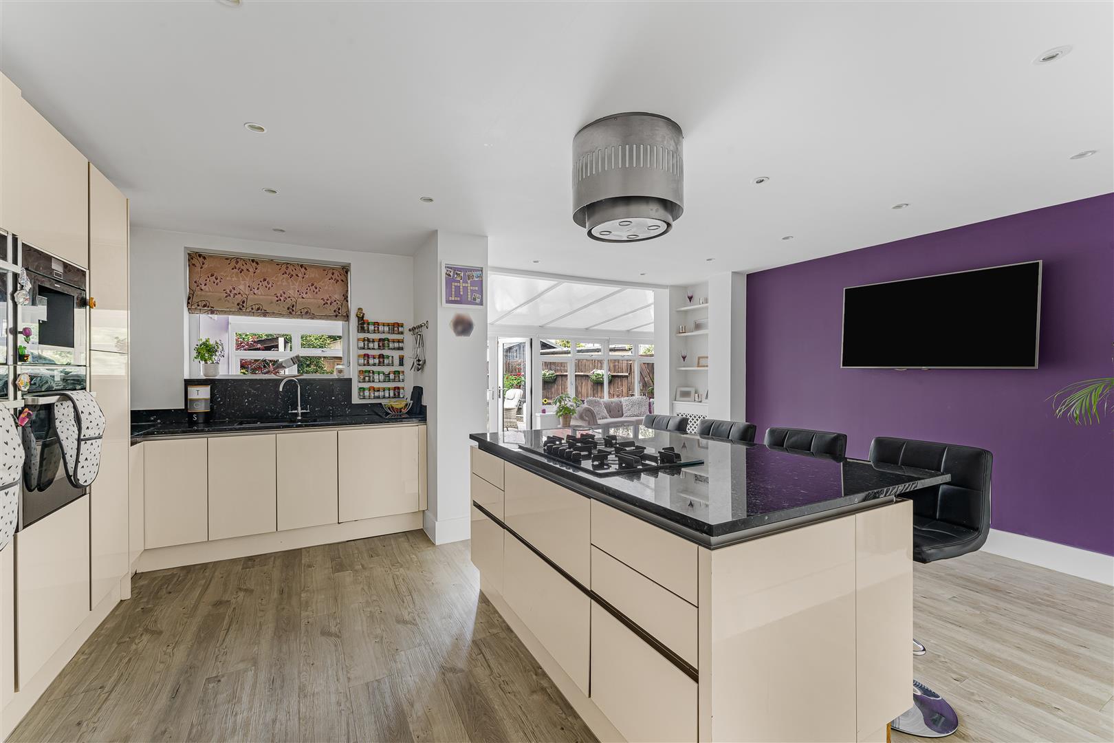 Property Image 6eb623d5-8312-45cd-bd62-9bea16356edf