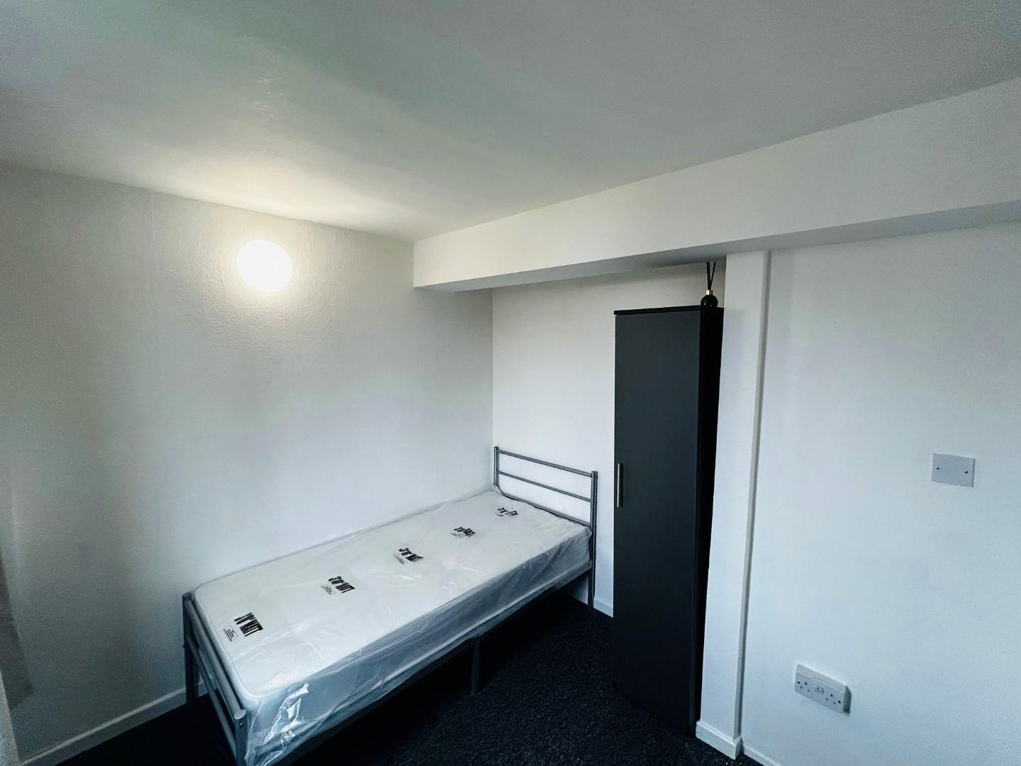 Property Image 6ebc6d22-ac61-4867-8d2e-fd8085123640