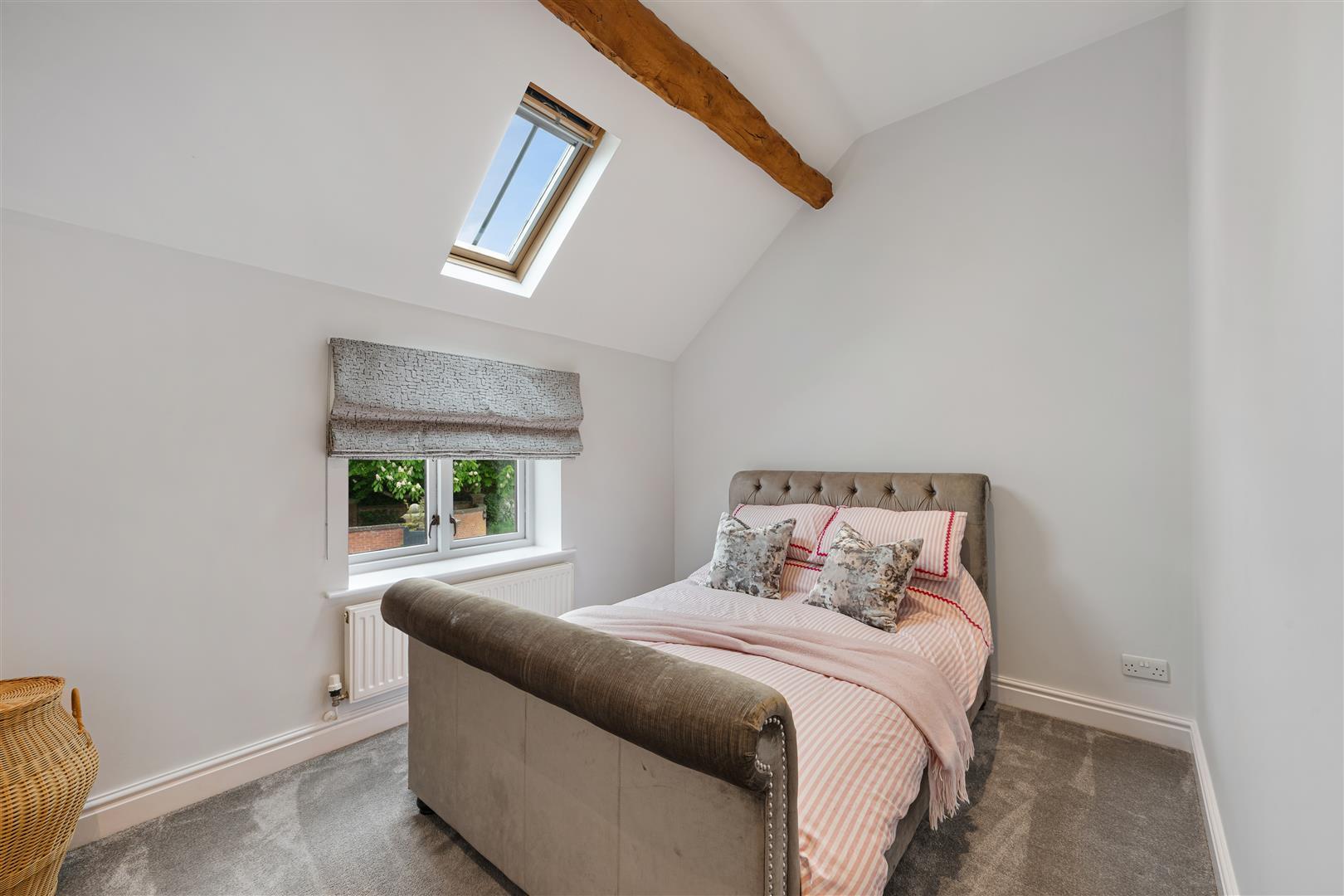 Property Image 6ec9788c-0726-4d42-b358-6b1cc3d186c3