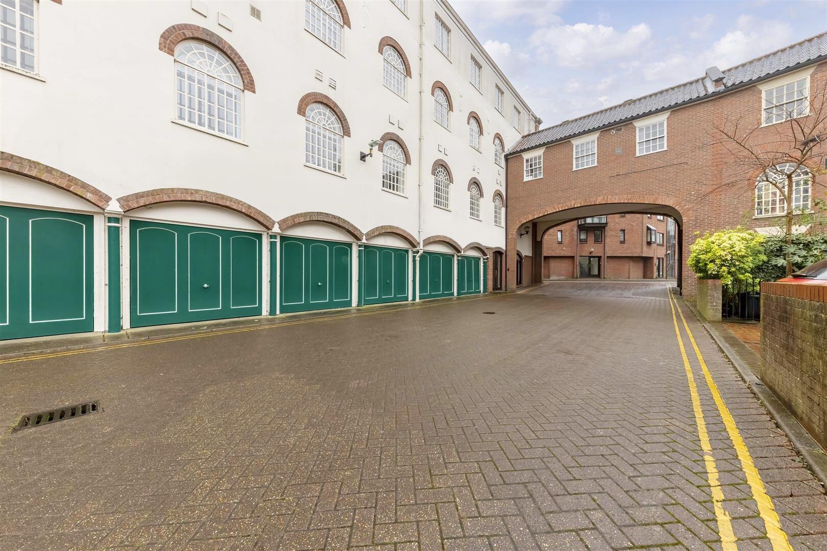 Property Image 6ed4850e-e1f3-464c-a30f-0d9d98c431f2