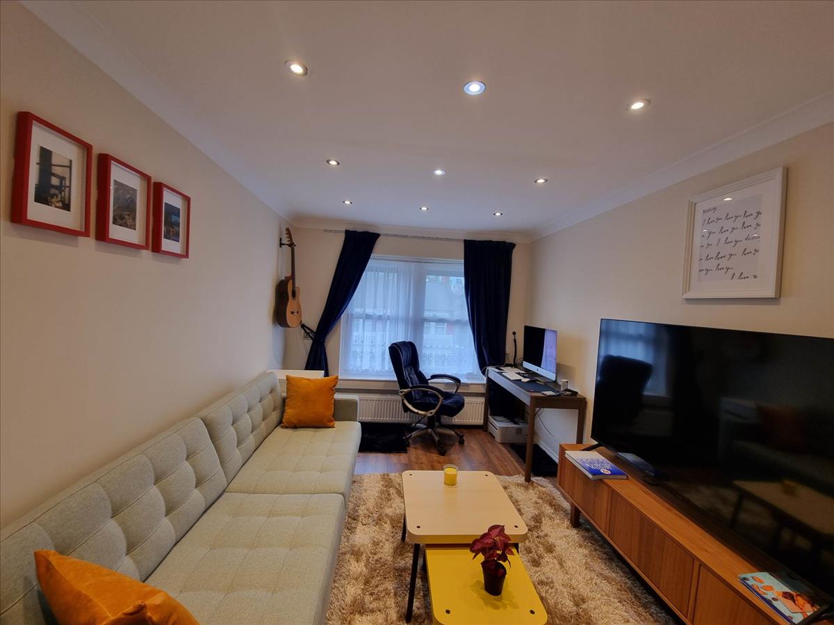 Property Image 6eda183d-fd15-4869-a067-405cbd12844f