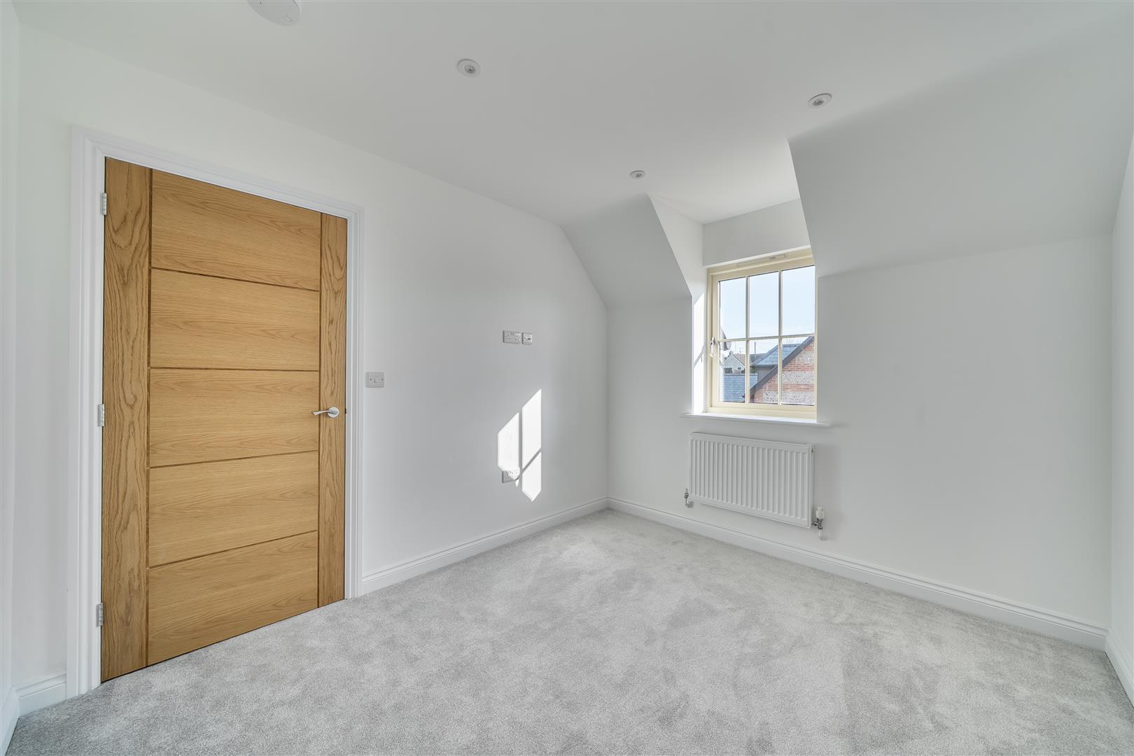 Property Image 6edbdbe1-e5e1-42d4-9f61-c873d27c57ec