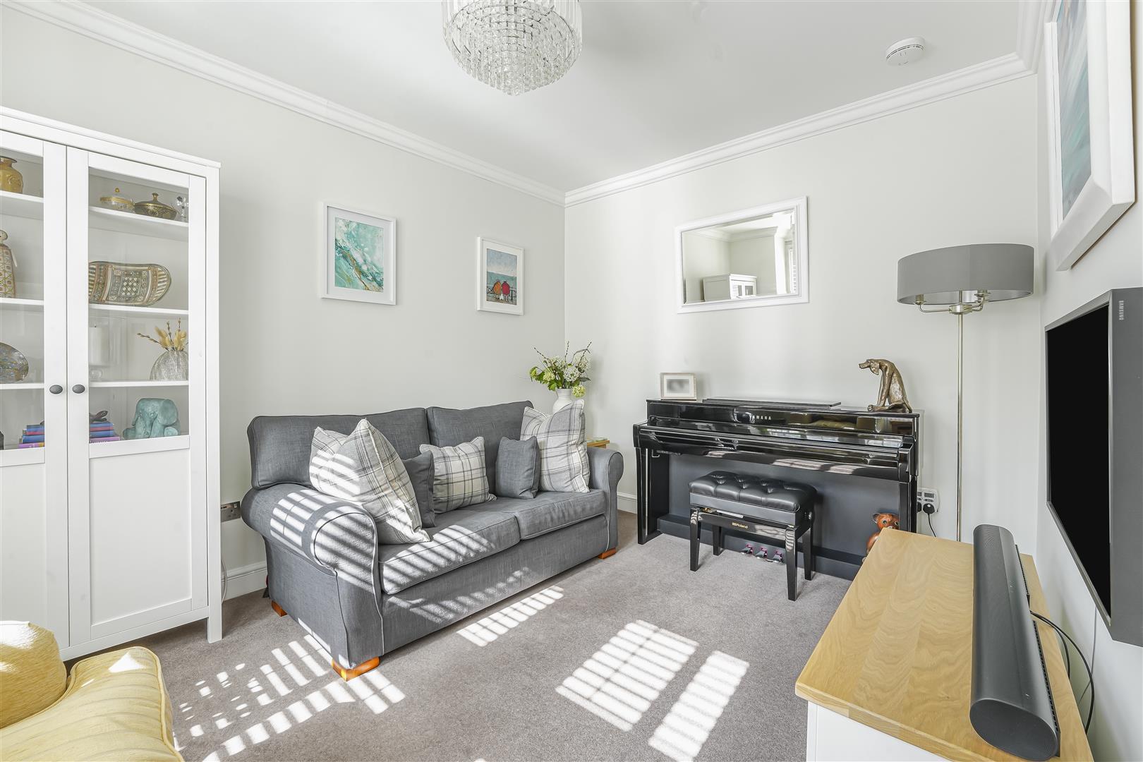 Property Image 6edd4c96-befd-46f9-b078-3debdead9252