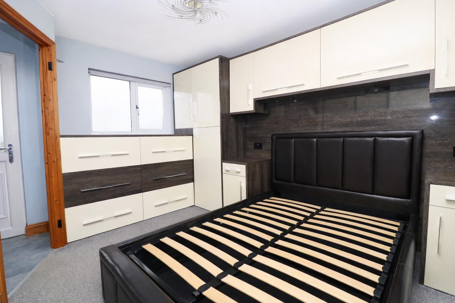 Property Image 6ee47b4c-c323-41ee-bf77-abb1c4e02a36