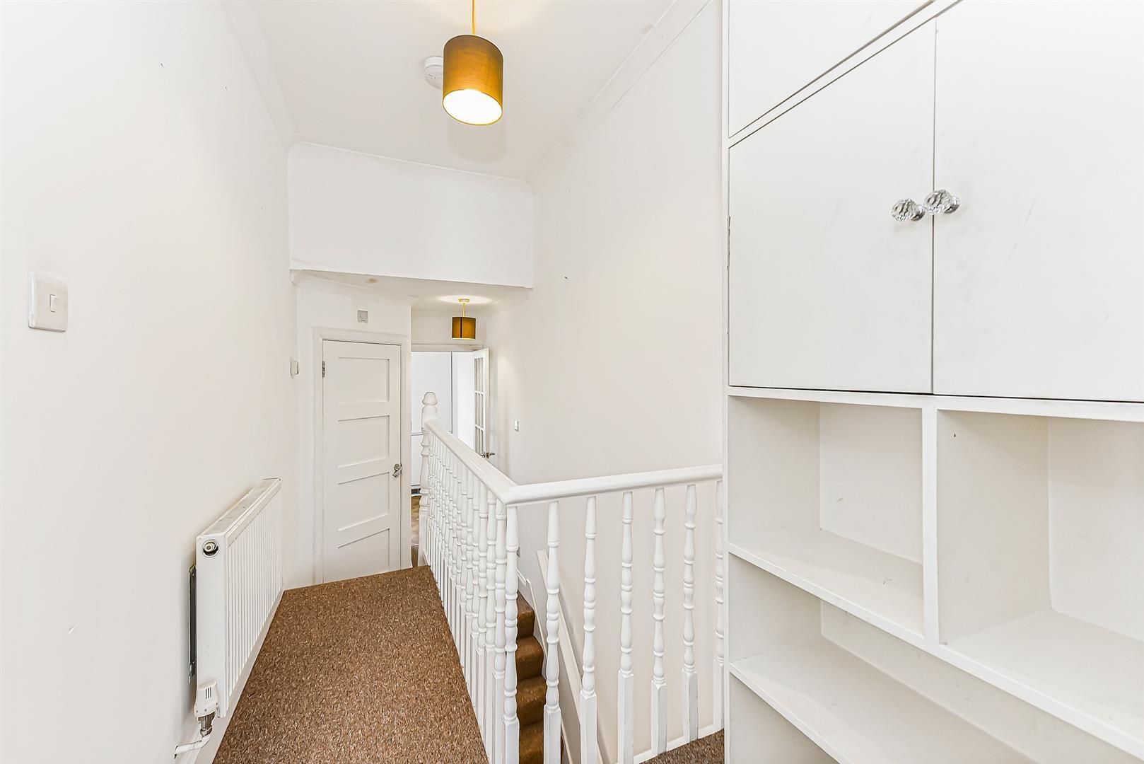 Property Image 6f0d229e-9237-43c6-83d8-e35900696c07