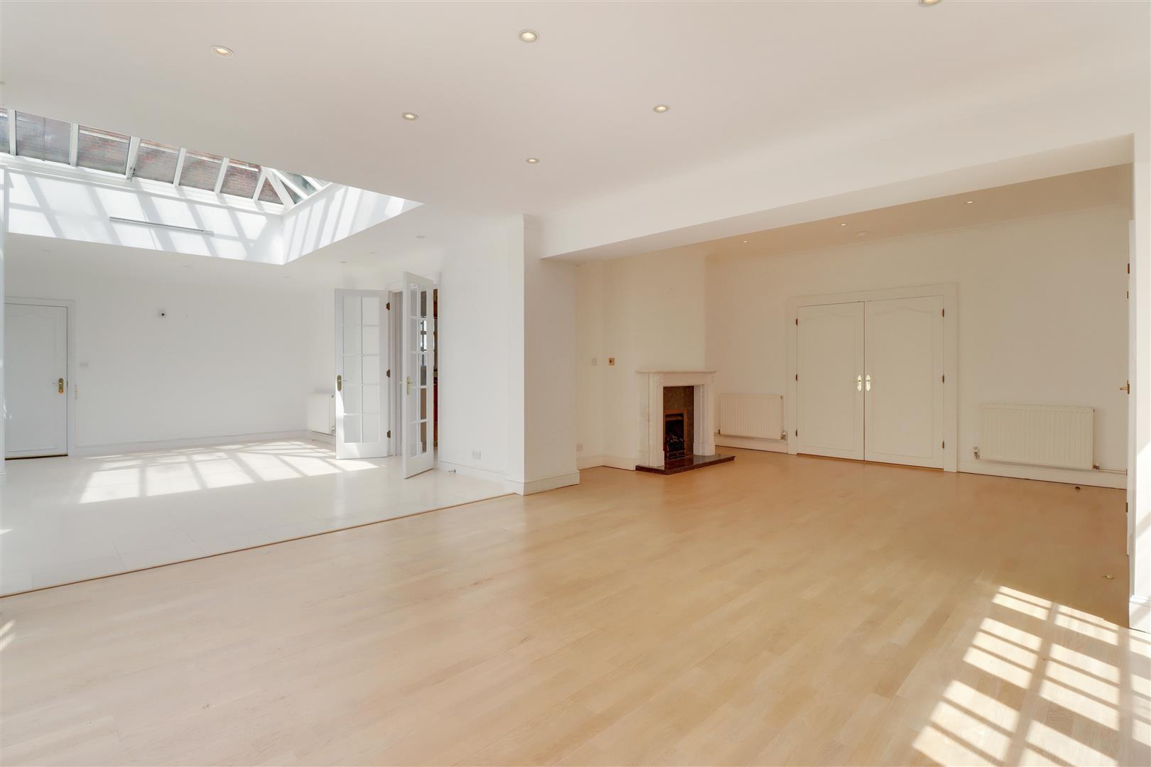 Property Image 6f0eb677-64ca-4973-b803-1e35cf919837