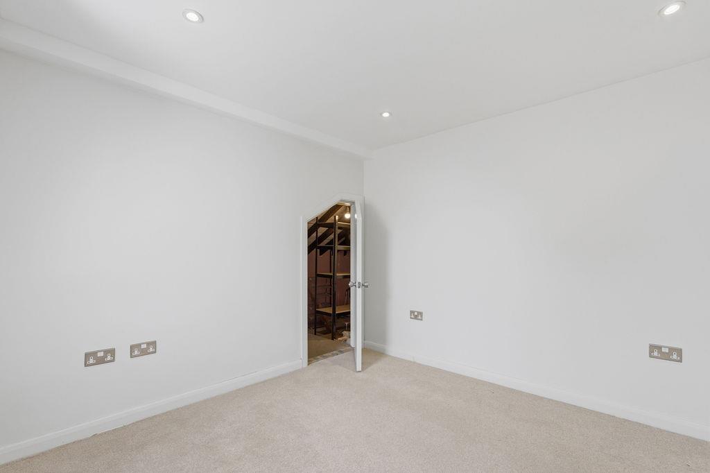 Property Image 6f210be3-d1c9-4b69-bb2e-1dfa41f2a23d