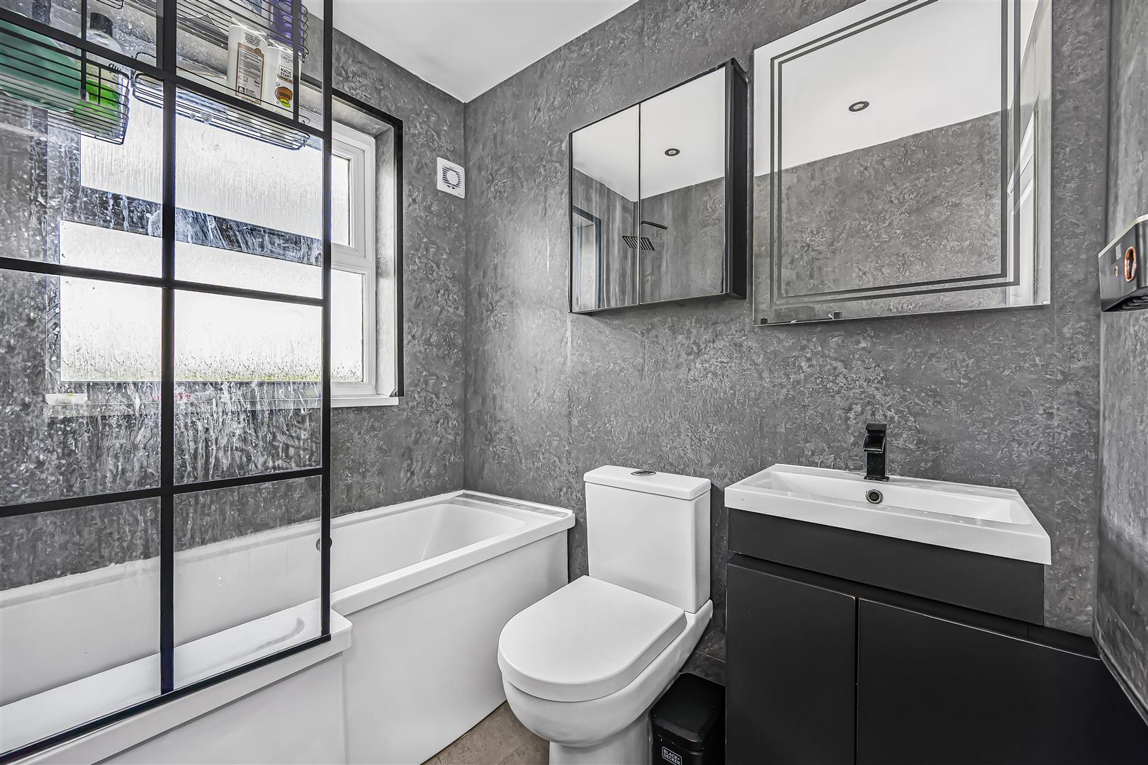 Property Image 6f2fa4e7-4d92-4ade-9c13-26e360e58c1d