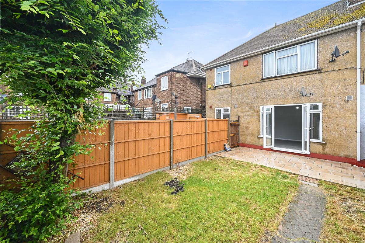 Property Image 6f4177ab-c061-4a47-a066-d023430c3e65