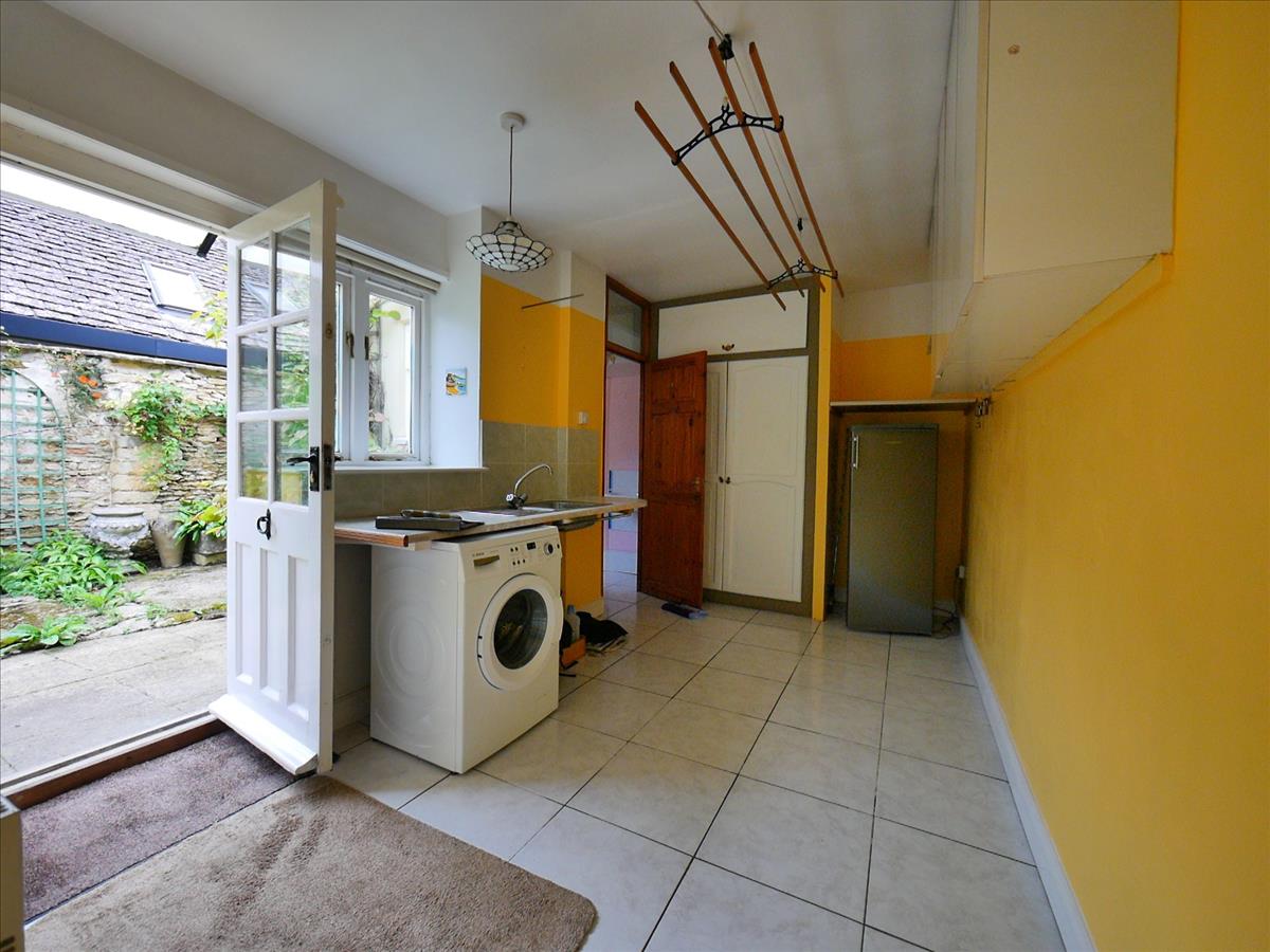 Property Image 6f45bed1-c3b1-4fe0-96a5-e796323ed64b