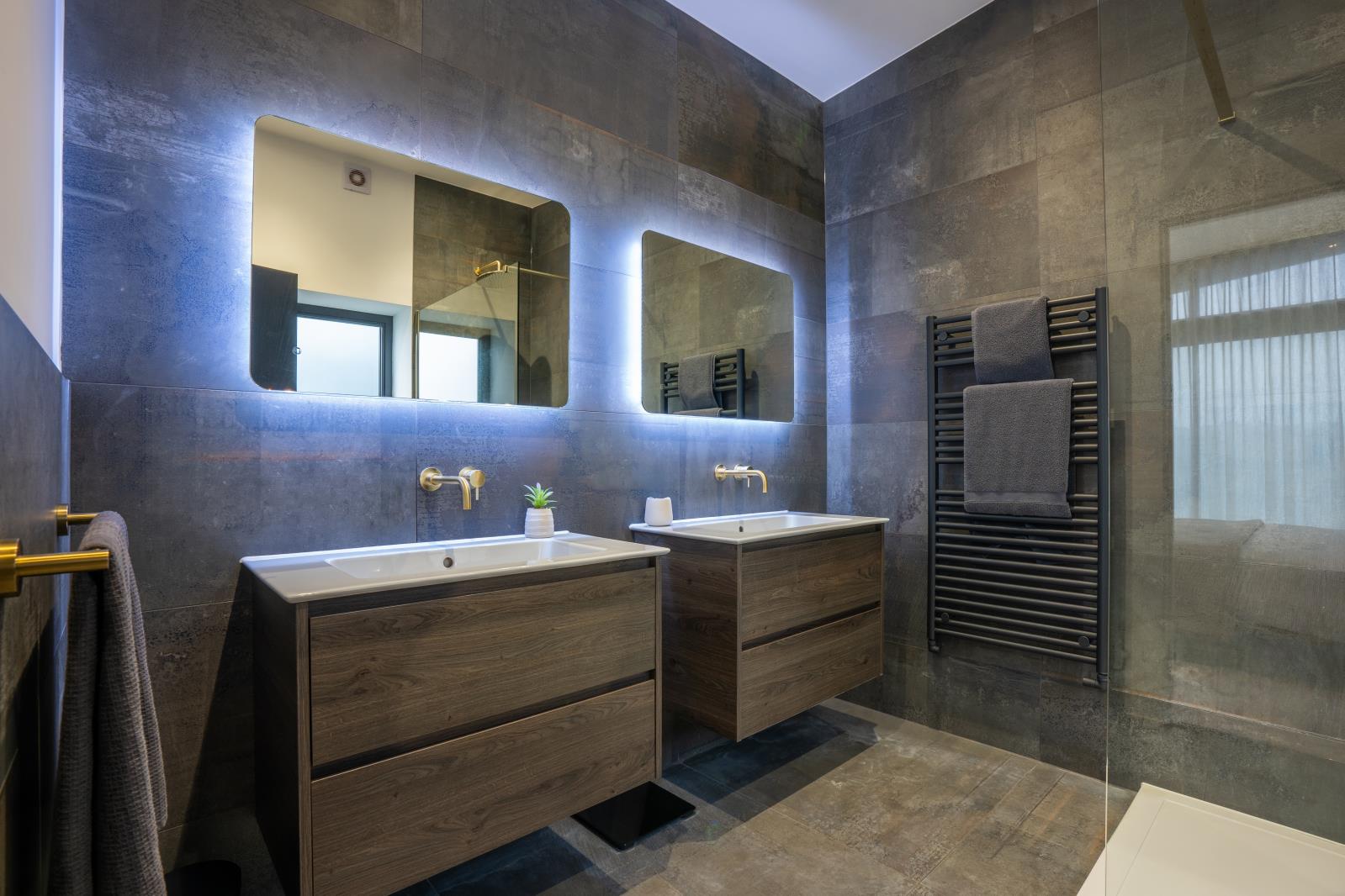 Property Image 6f4da020-e76a-47f1-af25-9fae8902328f