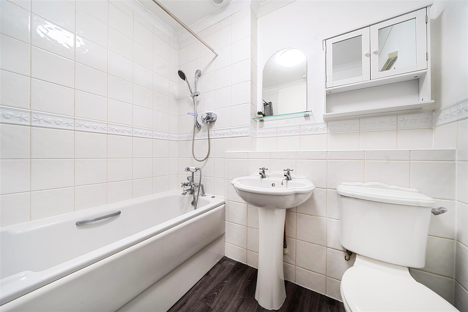 Property Image 6f5772c2-f110-44c2-84d8-f009bdfac907