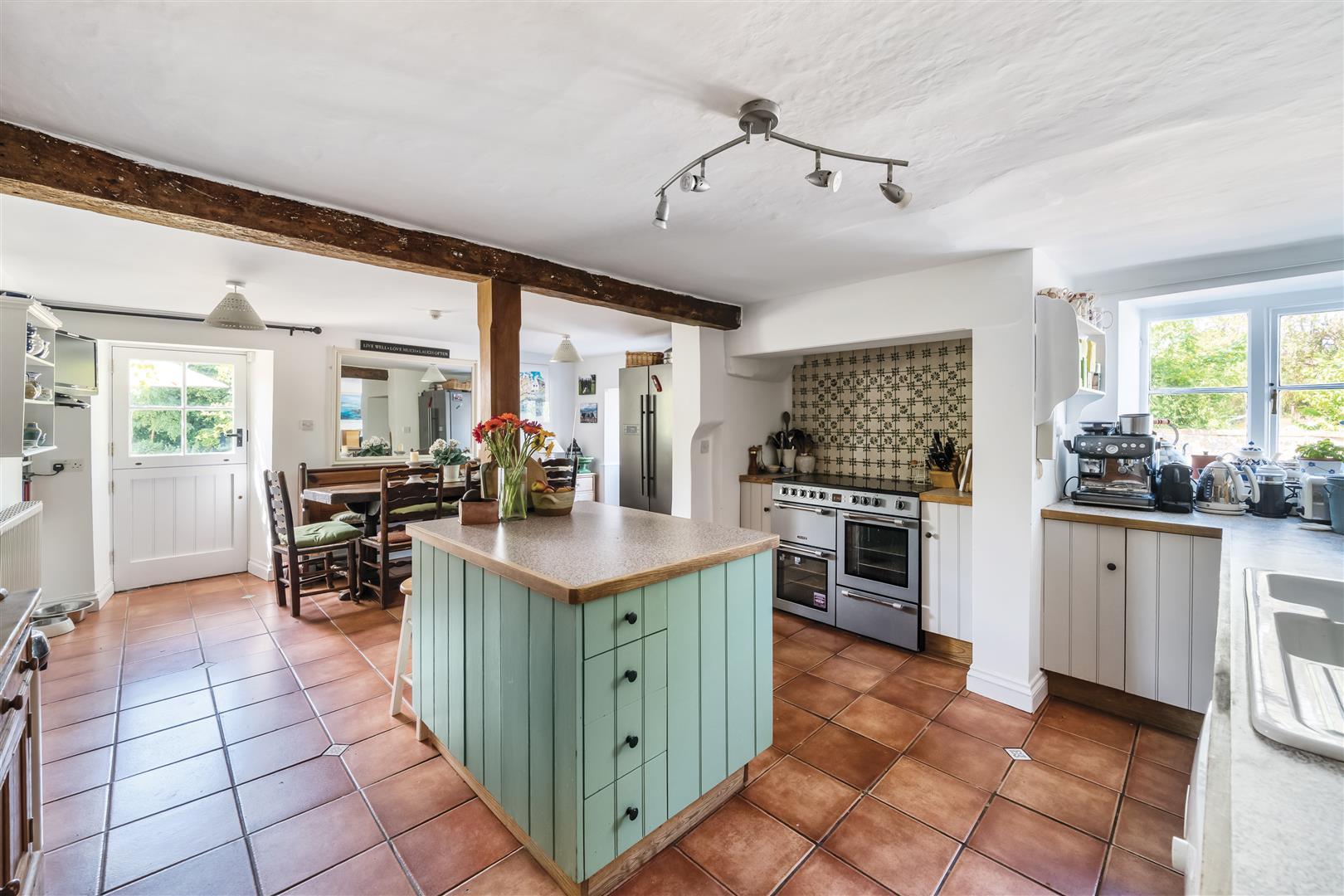 Property Image 6f59f3df-3ae0-4160-8e9c-9cb8a57d63e3